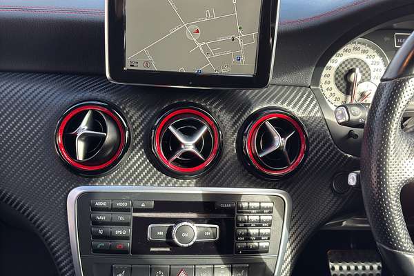 2014 Mercedes-Benz 250 AMG SPORT