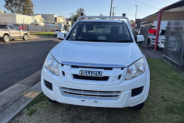 2016 Isuzu D-MAX SX High Ride Rear Wheel Drive