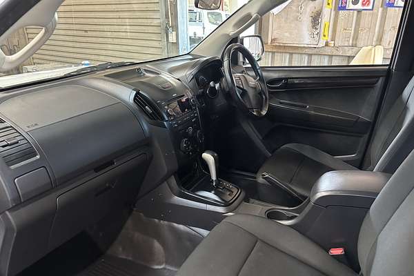 2016 Isuzu D-MAX SX High Ride Rear Wheel Drive