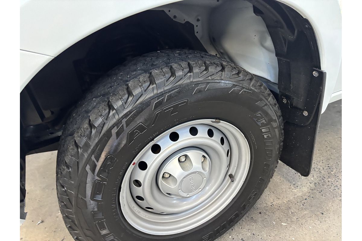2016 Isuzu D-MAX SX High Ride Rear Wheel Drive