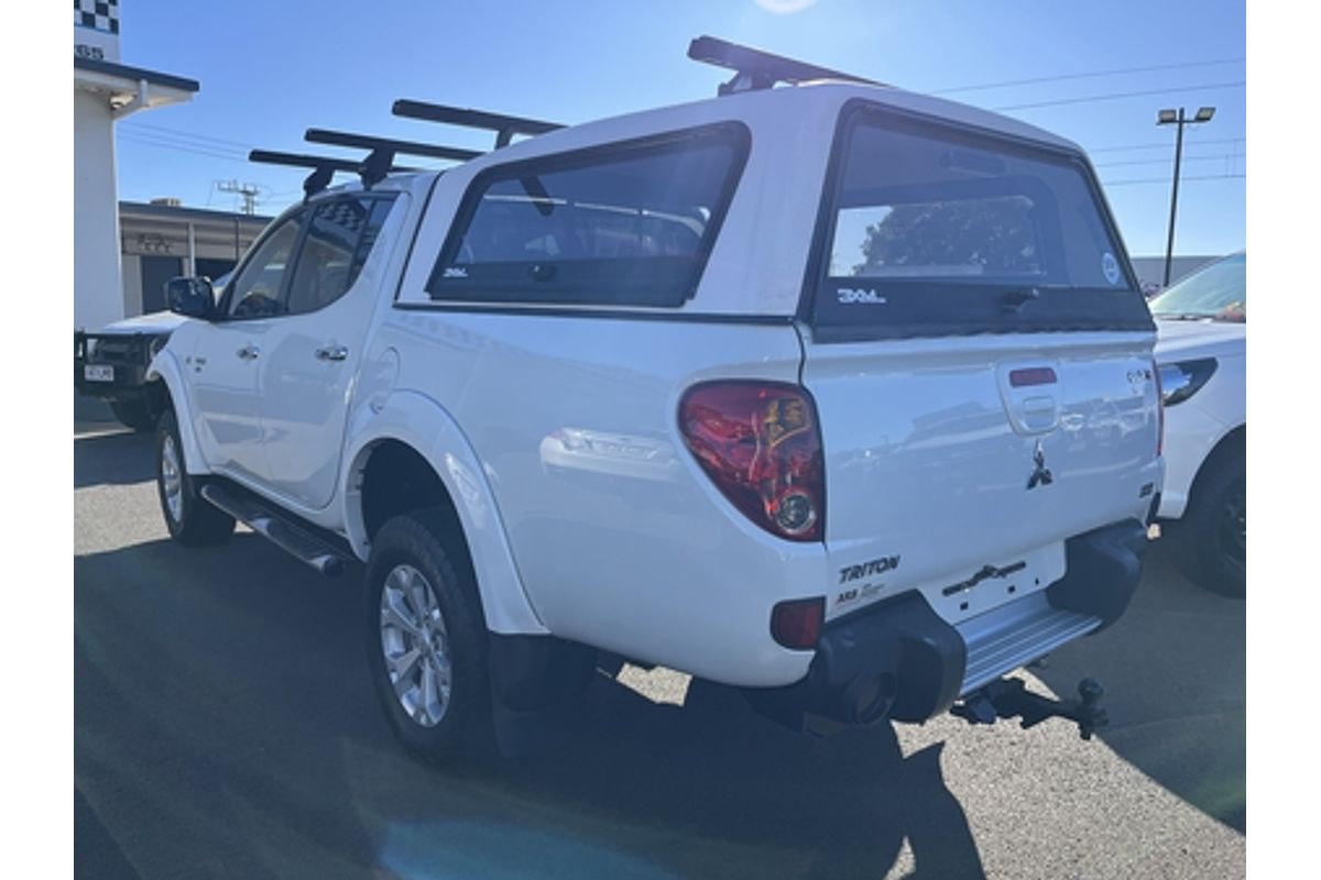 2010 Mitsubishi Triton GLX-R MN 4X4