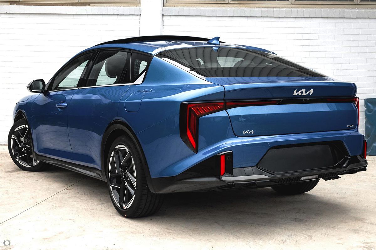 2025 Kia K4 GT-Line CL4m