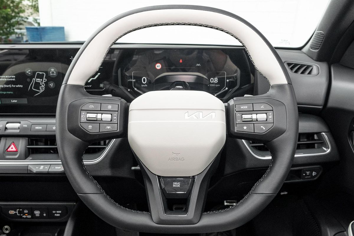 2025 Kia K4 GT-Line CL4m