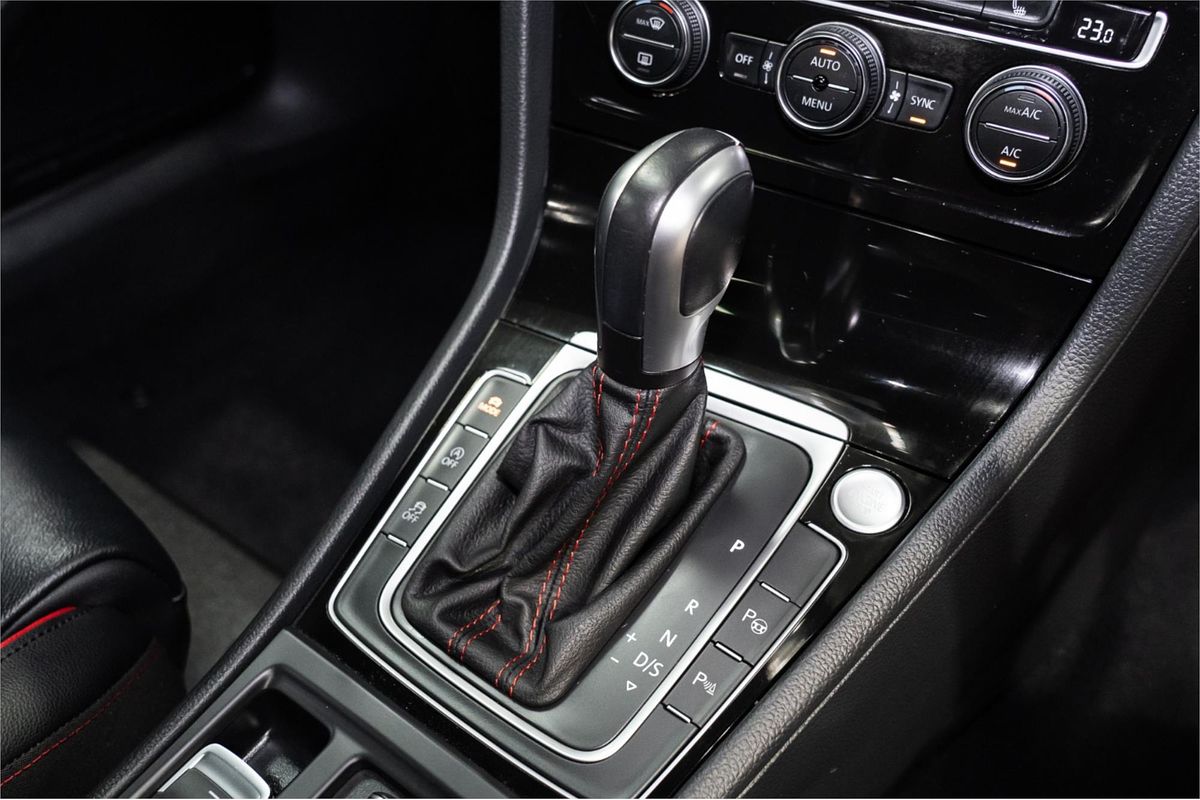 2020 Volkswagen Golf GTI 7.5