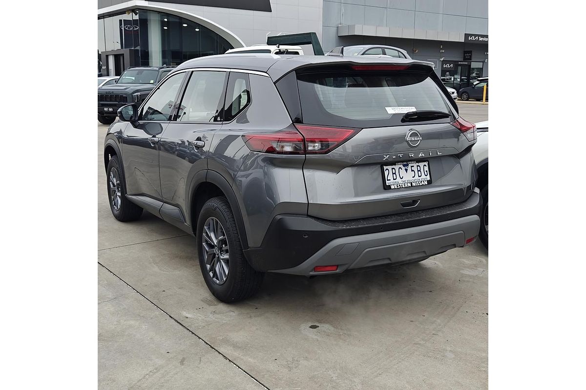 2024 Nissan X-TRAIL ST T33