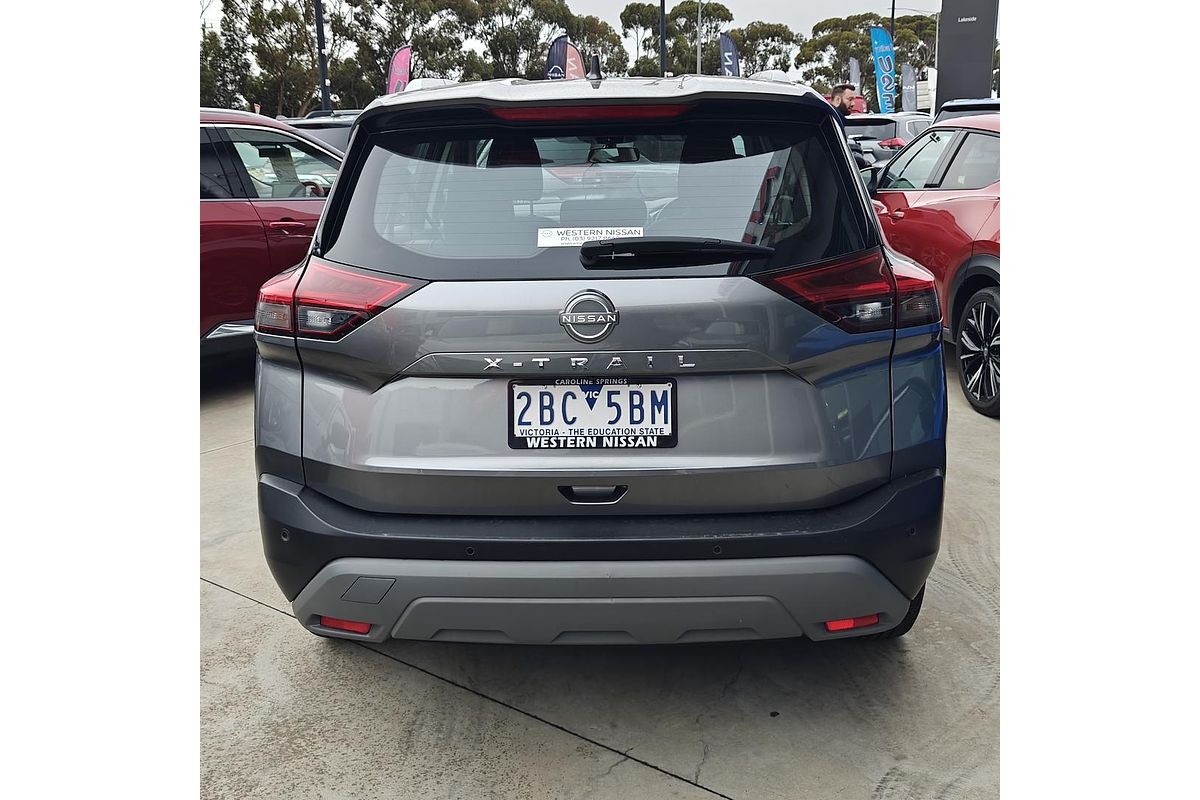 2024 Nissan X-TRAIL ST T33