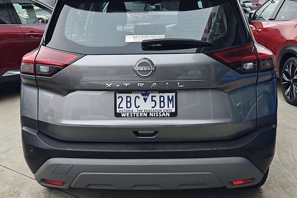 2024 Nissan X-TRAIL ST T33