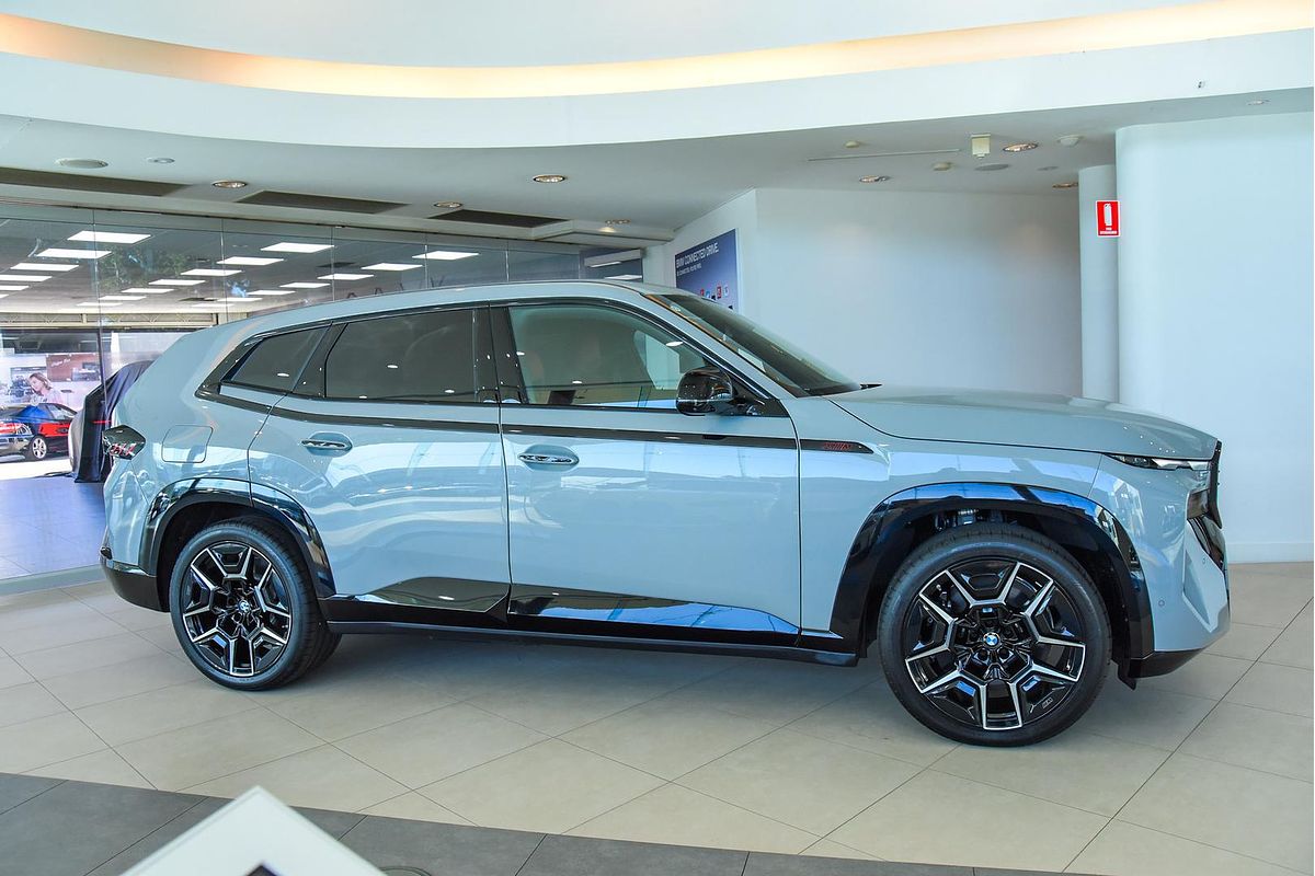 2023 BMW XM Label G09
