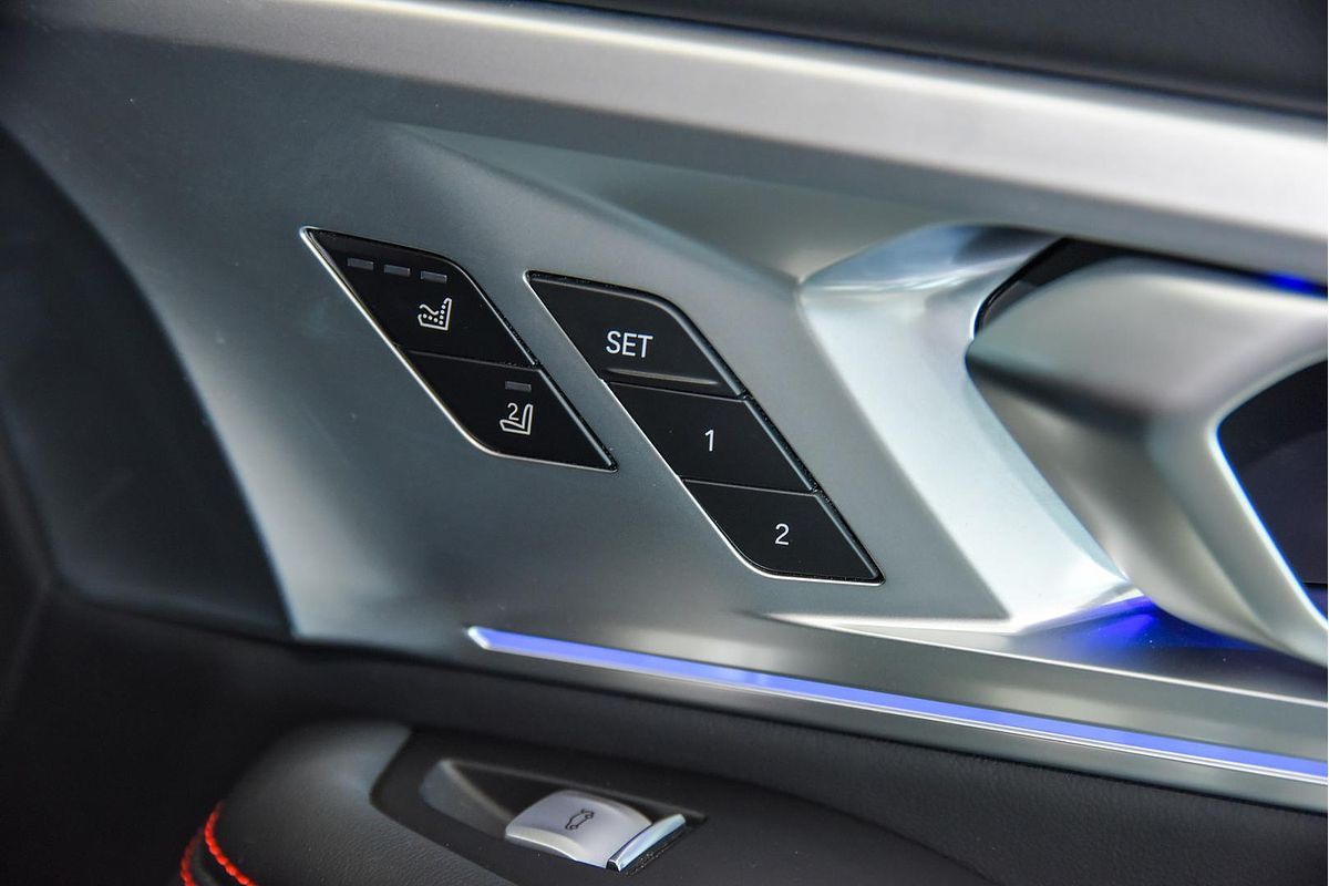 2023 BMW XM Label G09