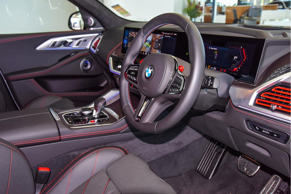 2023 BMW XM Label G09