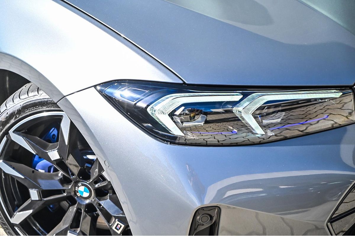 2025 BMW 3 Series 330i M Sport G21 LCI II