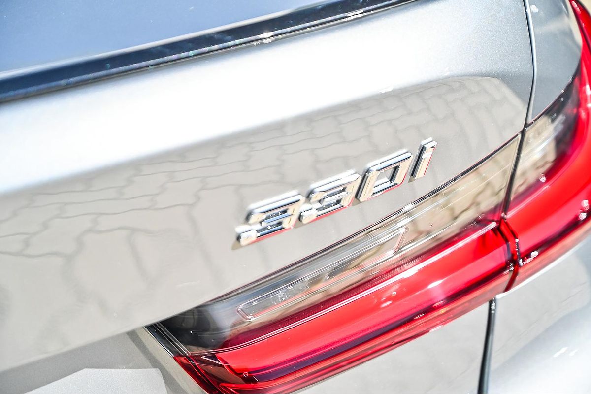 2025 BMW 3 Series 330i M Sport G21 LCI II