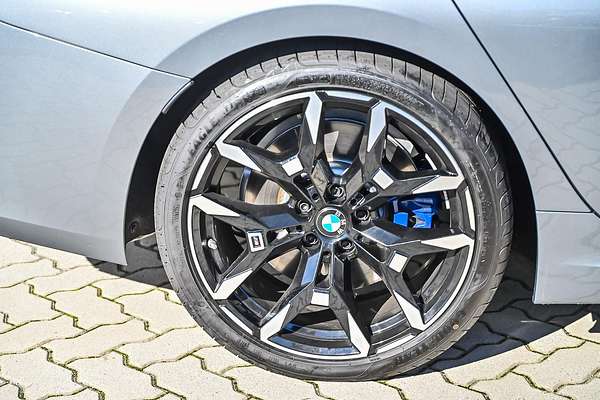2025 BMW 3 Series 330i M Sport G21 LCI II