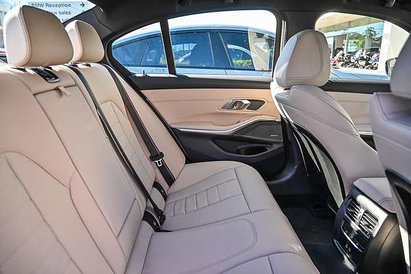 2025 BMW 3 Series 330i M Sport G21 LCI II