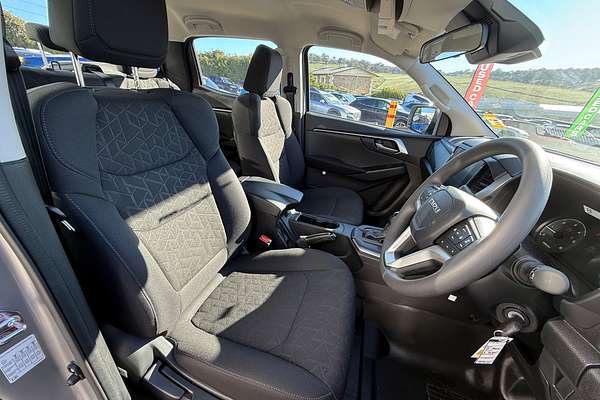 2025 Isuzu D-MAX LS-M 4X4