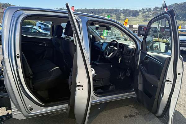2025 Isuzu D-MAX LS-M 4X4