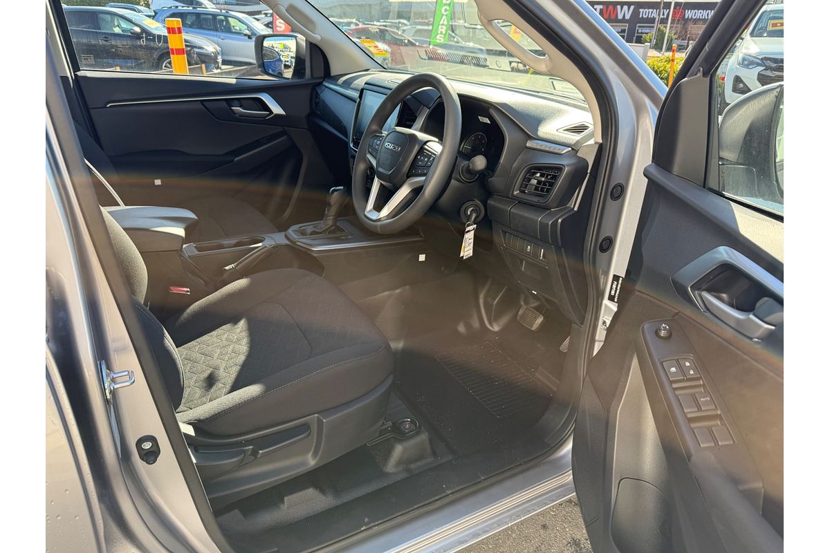 2025 Isuzu D-MAX LS-M 4X4