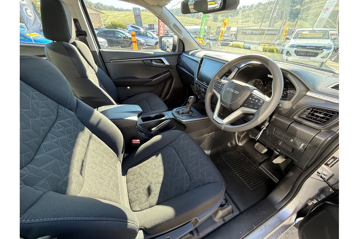 2025 Isuzu D-MAX LS-M 4X4