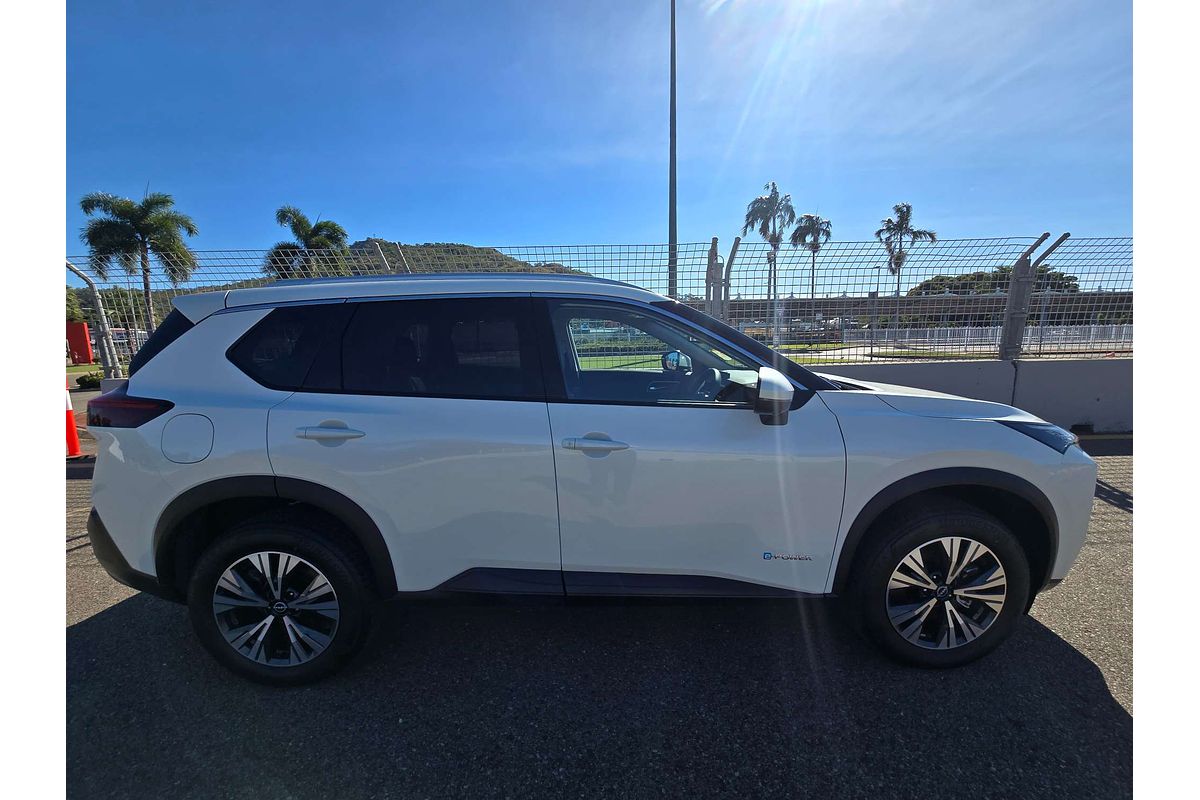 2024 Nissan X-TRAIL ST-L e-POWER T33