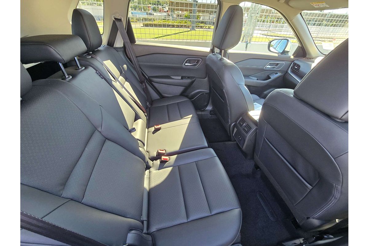 2024 Nissan X-TRAIL ST-L e-POWER T33