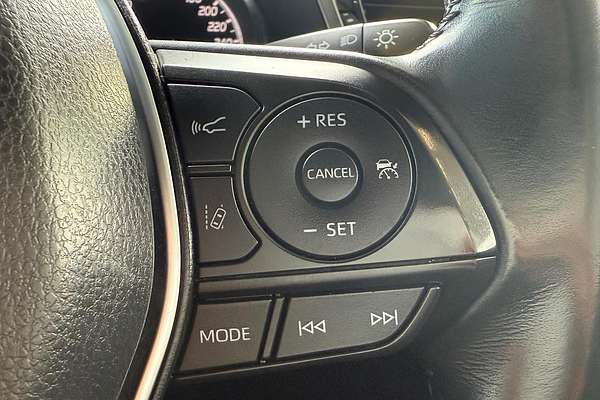 2018 Toyota Camry Ascent Sport AXVH71R