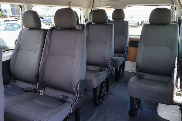 2018 Toyota Hiace Commuter TRH223R