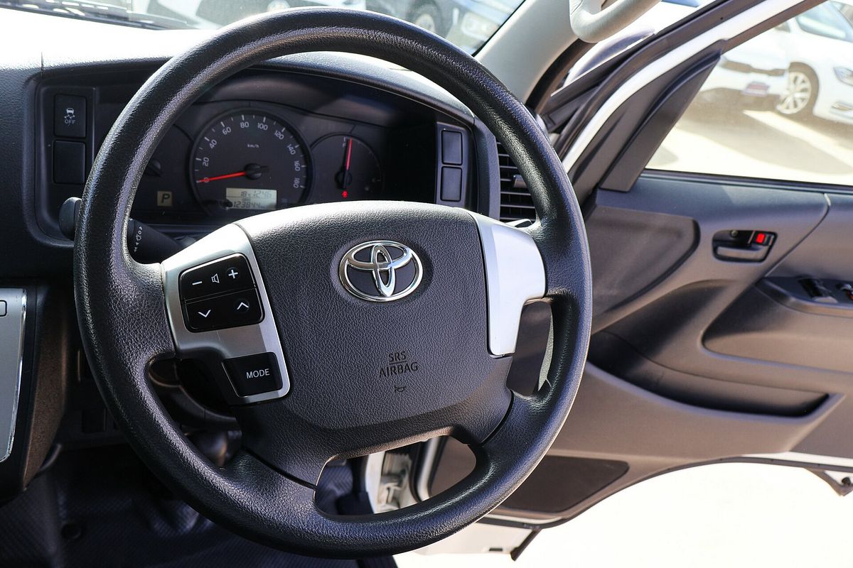 2018 Toyota Hiace Commuter TRH223R