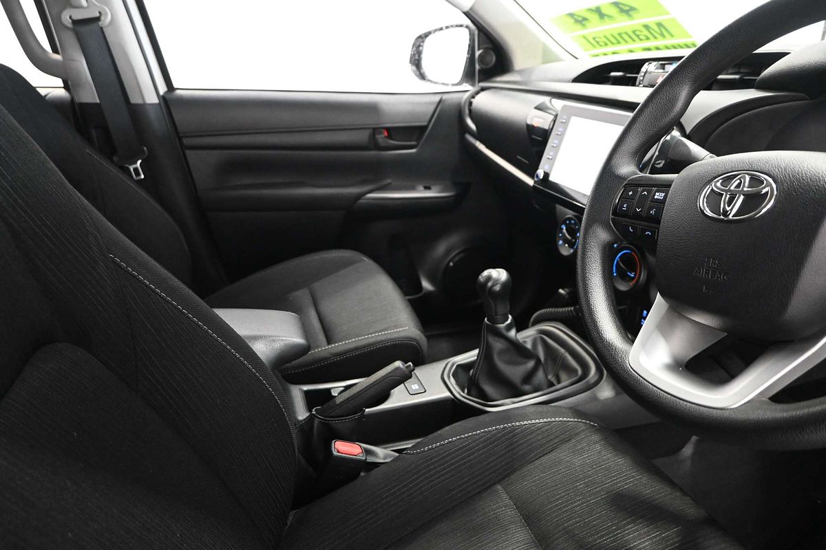 2020 Toyota Hilux SR GUN126R 4X4