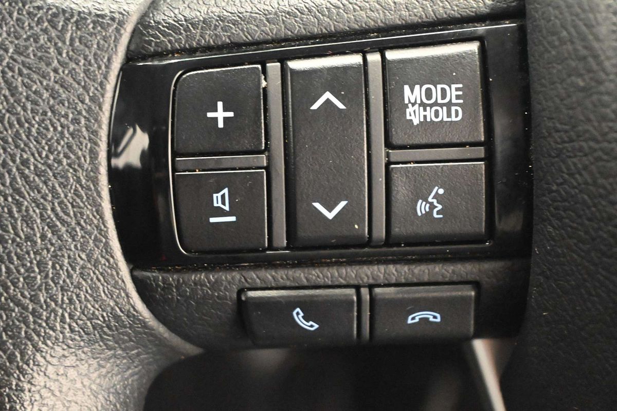 2020 Toyota Hilux SR GUN126R 4X4