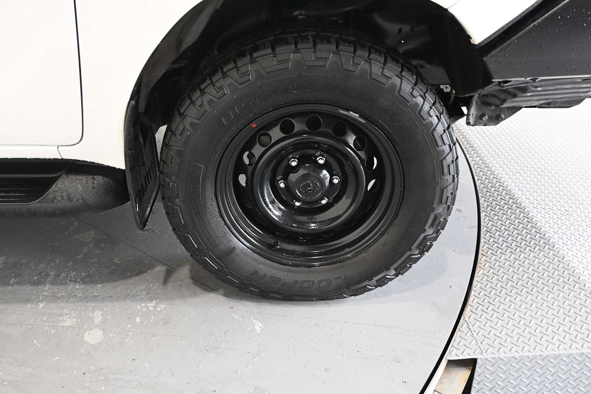 2020 Toyota Hilux SR GUN126R 4X4