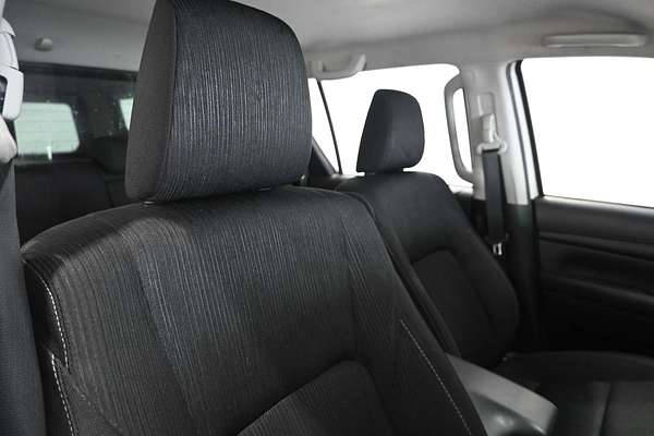 2020 Toyota Hilux SR GUN126R 4X4