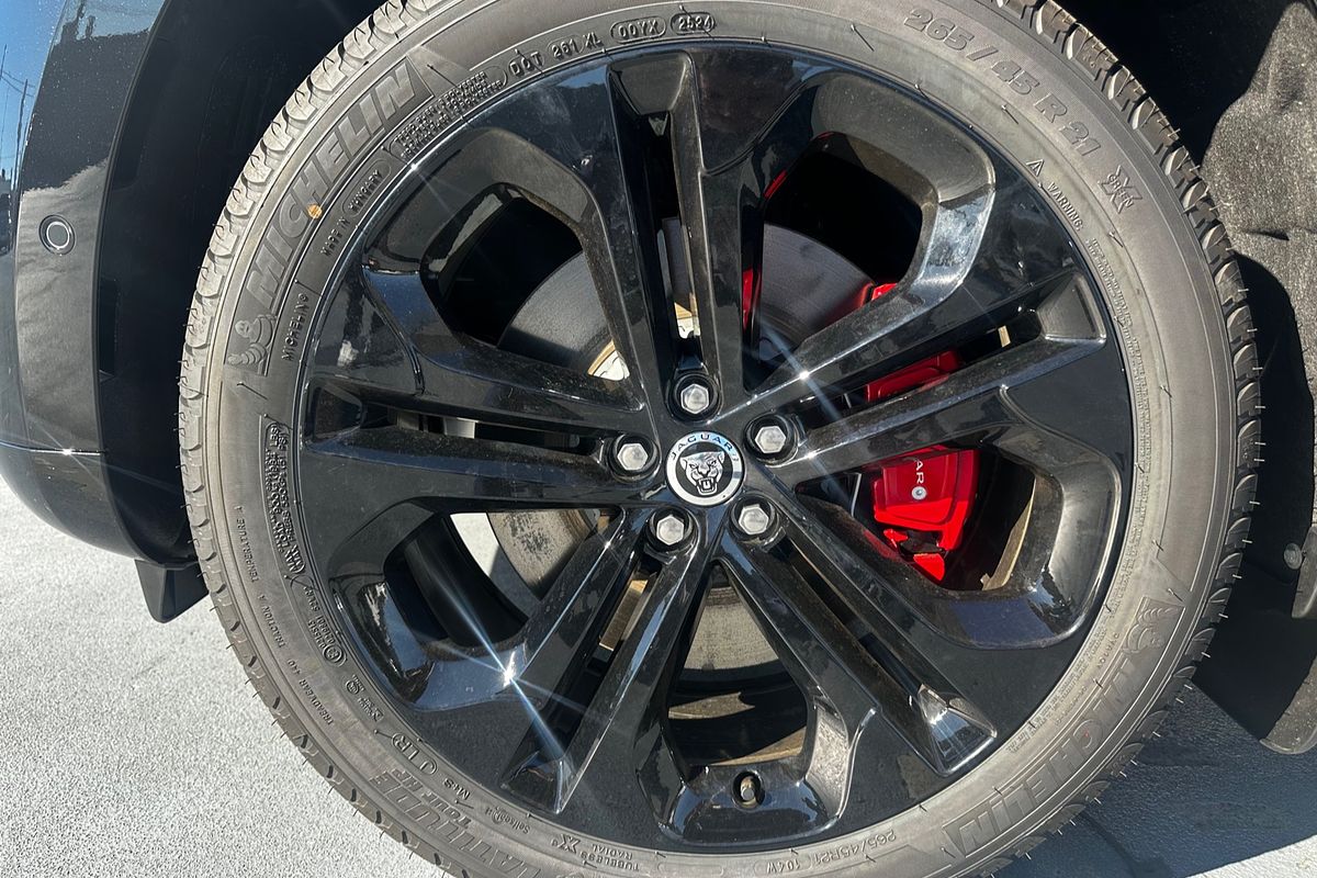 2024 Jaguar F-PACE PHEV P400e R-Dynamic SE 90th Anniversary Edition X761