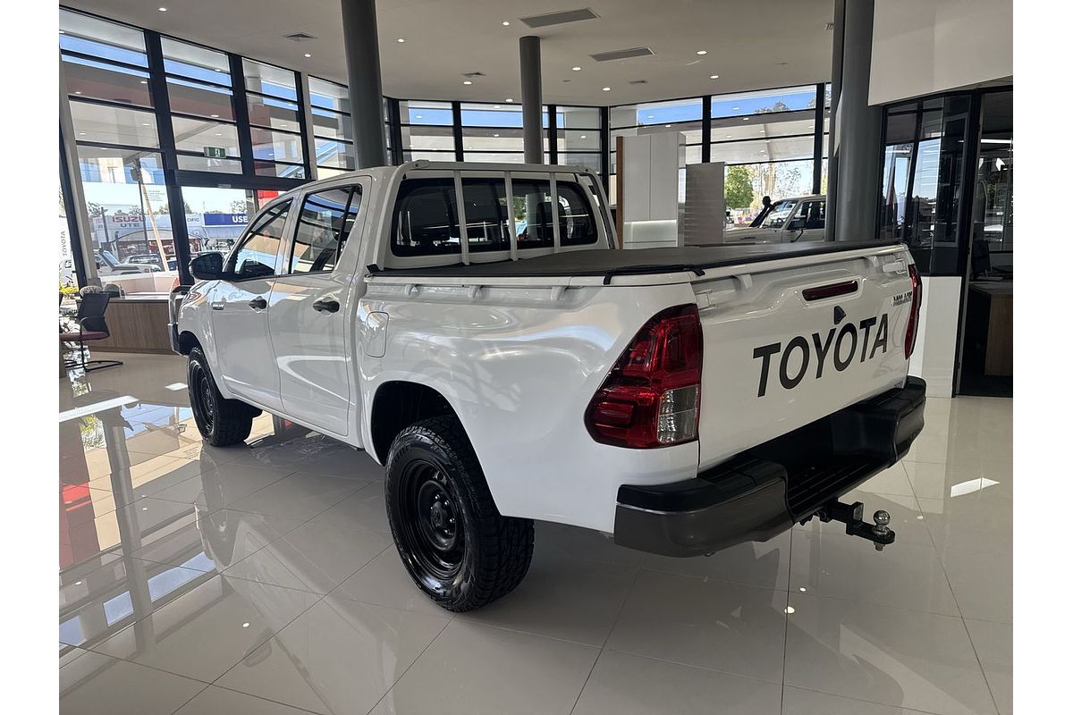 2018 Toyota Hilux Workmate GUN125R 4X4