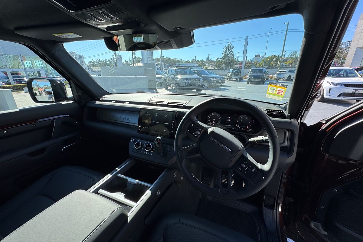 2024 Land Rover Defender 110 D350 Sedona Edition L663