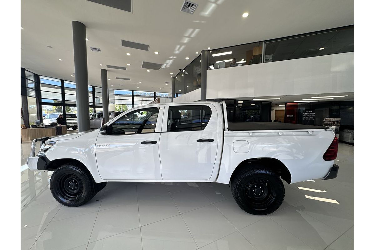 2018 Toyota Hilux Workmate GUN125R 4X4