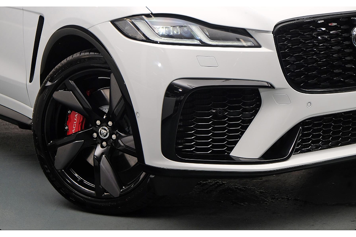 2024 Jaguar F-PACE SVR 575 Edition X761