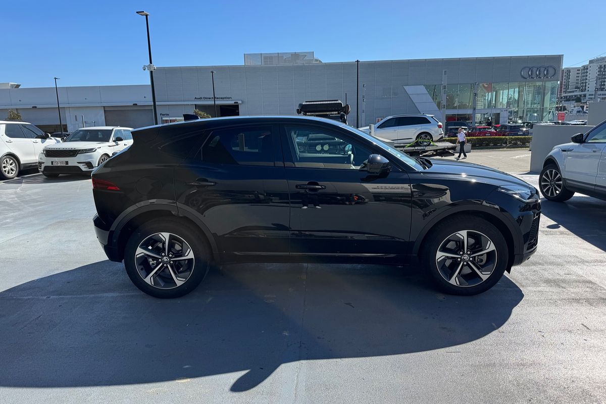 2024 Jaguar E-PACE P250 R-Dynamic SE X540