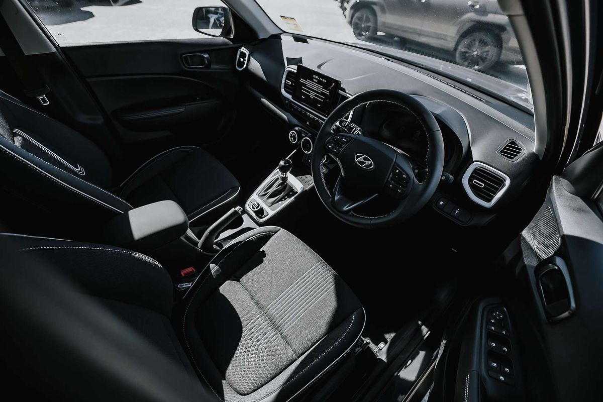 2025 Hyundai Venue Elite QX.V5