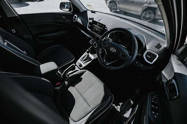 2025 Hyundai Venue Elite QX.V5