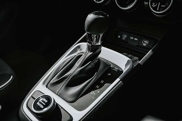 2024 Hyundai Venue Elite QX.V5
