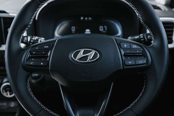 2024 Hyundai Venue Elite QX.V5