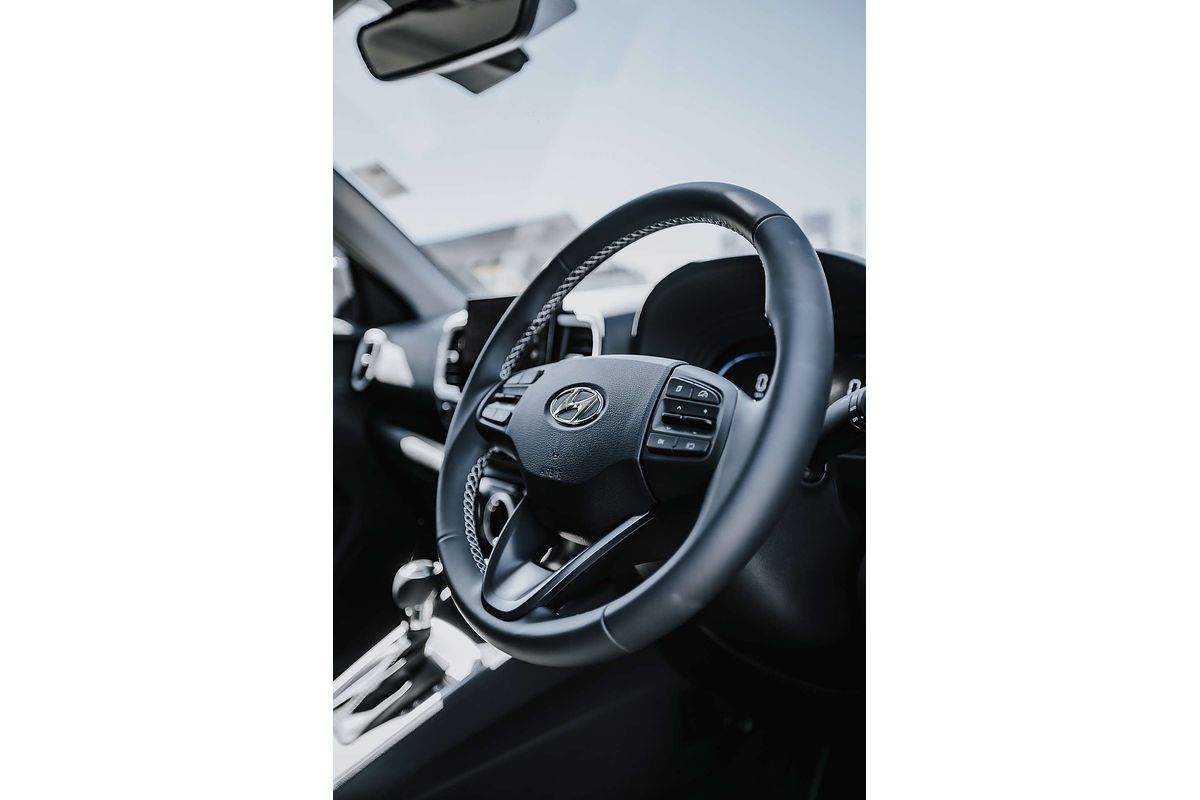 2024 Hyundai Venue Elite QX.V5