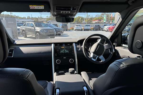 2024 Land Rover Discovery P360 Dynamic SE Series 5