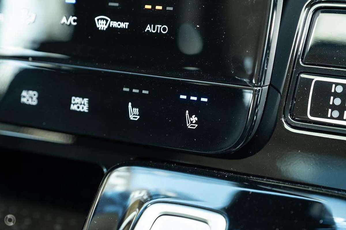 2025 Hyundai STARIA Highlander US4.V3