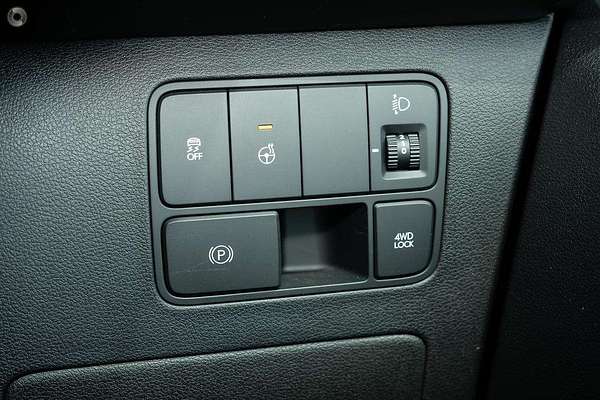 2025 Hyundai STARIA Highlander US4.V3