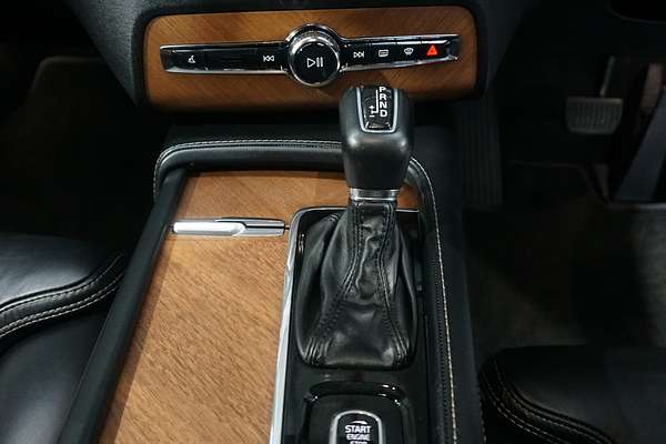 2019 Volvo XC90 T6 Inscription