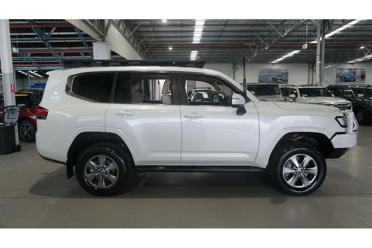 2022 Toyota Landcruiser VX FJA300R