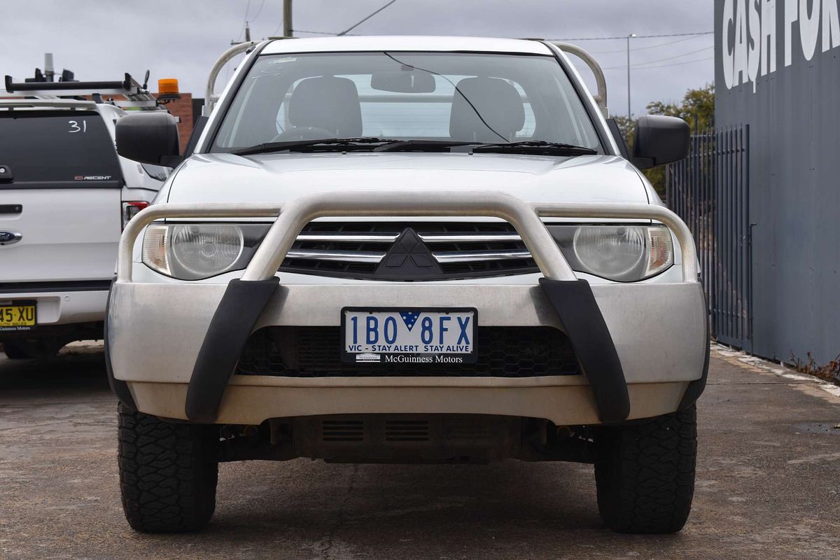2014 Mitsubishi Triton GLX MN 4X4