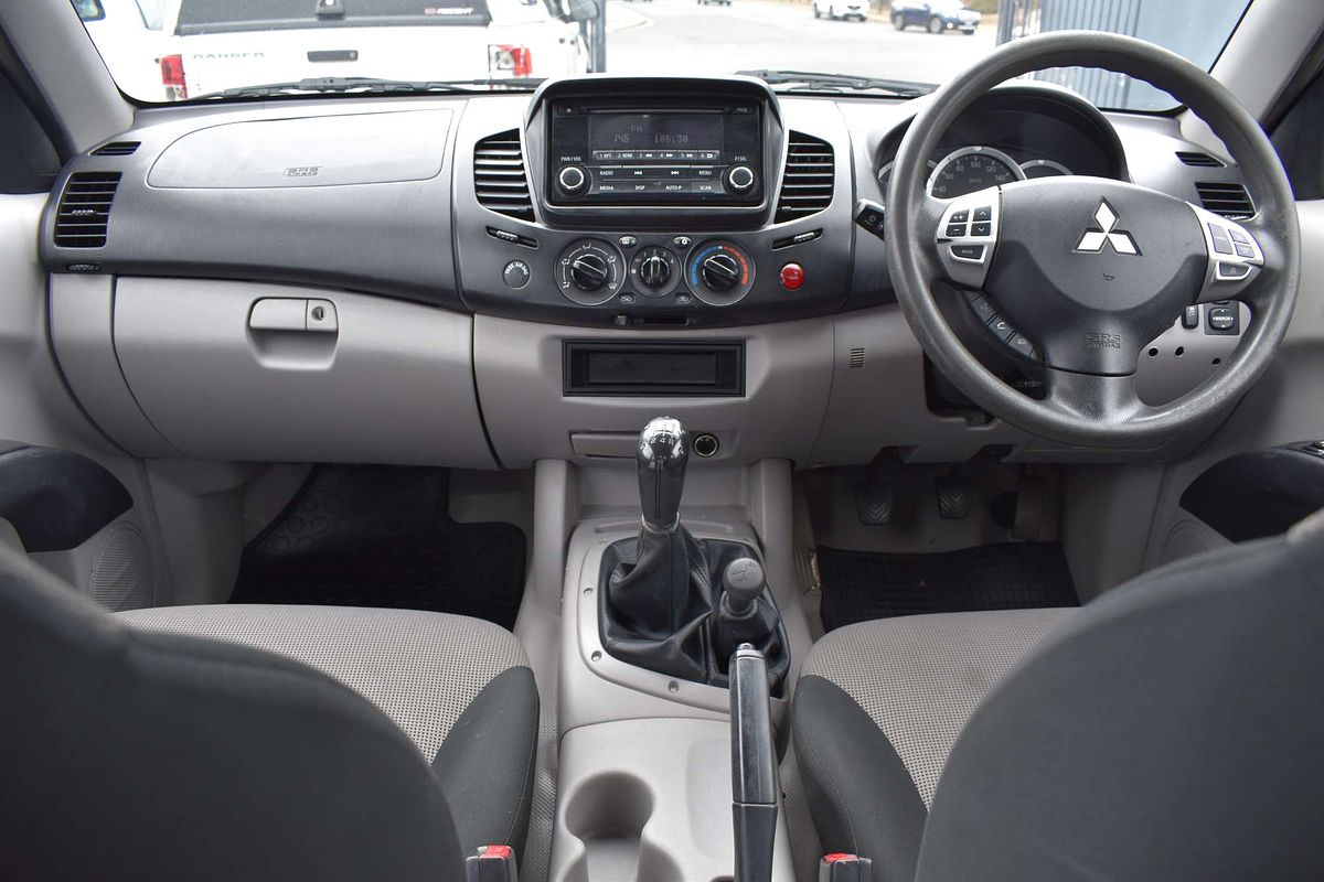 2014 Mitsubishi Triton GLX MN 4X4