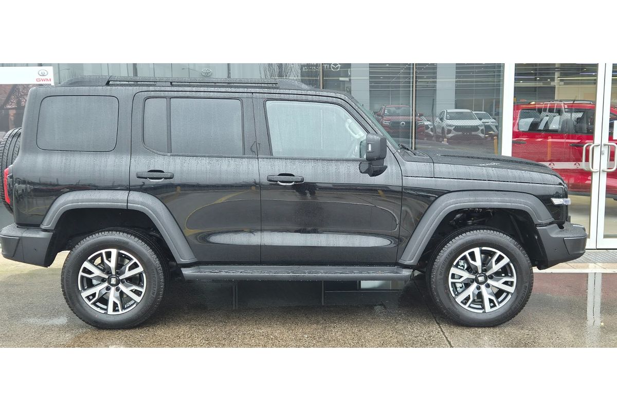 2025 GWM Tank 300 HEV Ultra P01